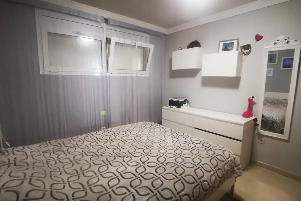 アパート アデヘThe Sunset, Torviscas Alto, Se Alquila Apartamentoアパートメント